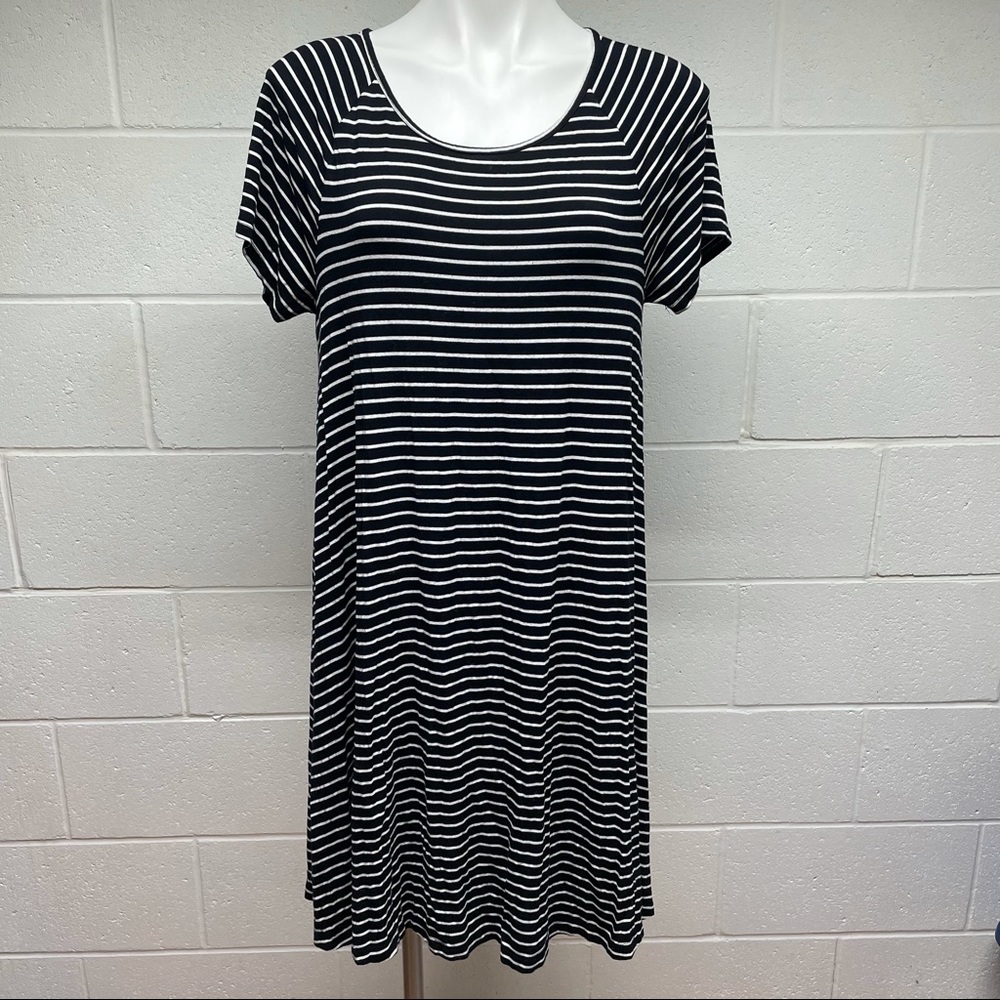 Old Navy Black and White Striped Dress